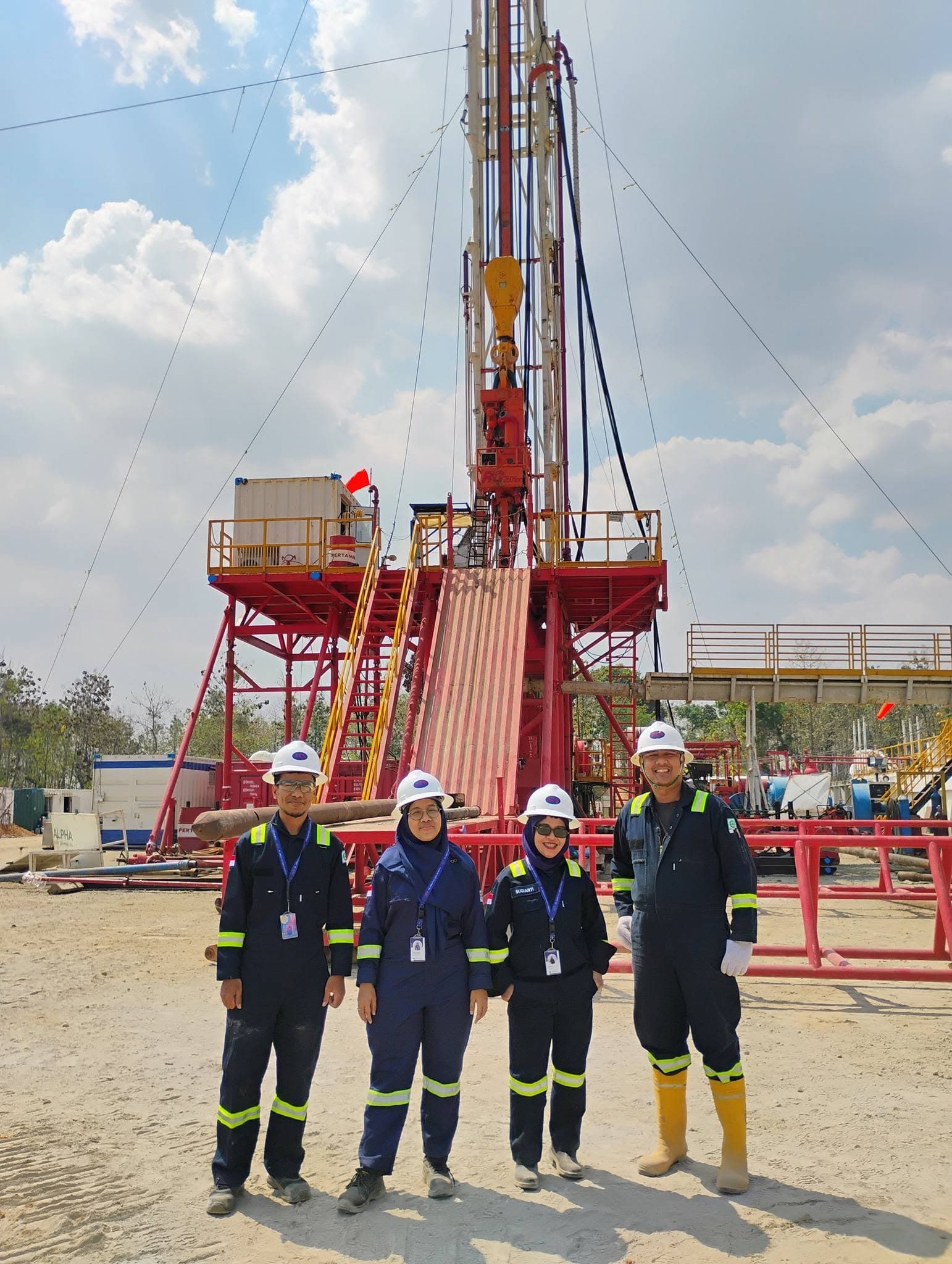 Jajaran manajemen PT Adiguna Cakra Semesta melaksanakan Management Walkthrough (MWT) di Sumur GGNP-1 ST, TGE Project, Tuban, 2026